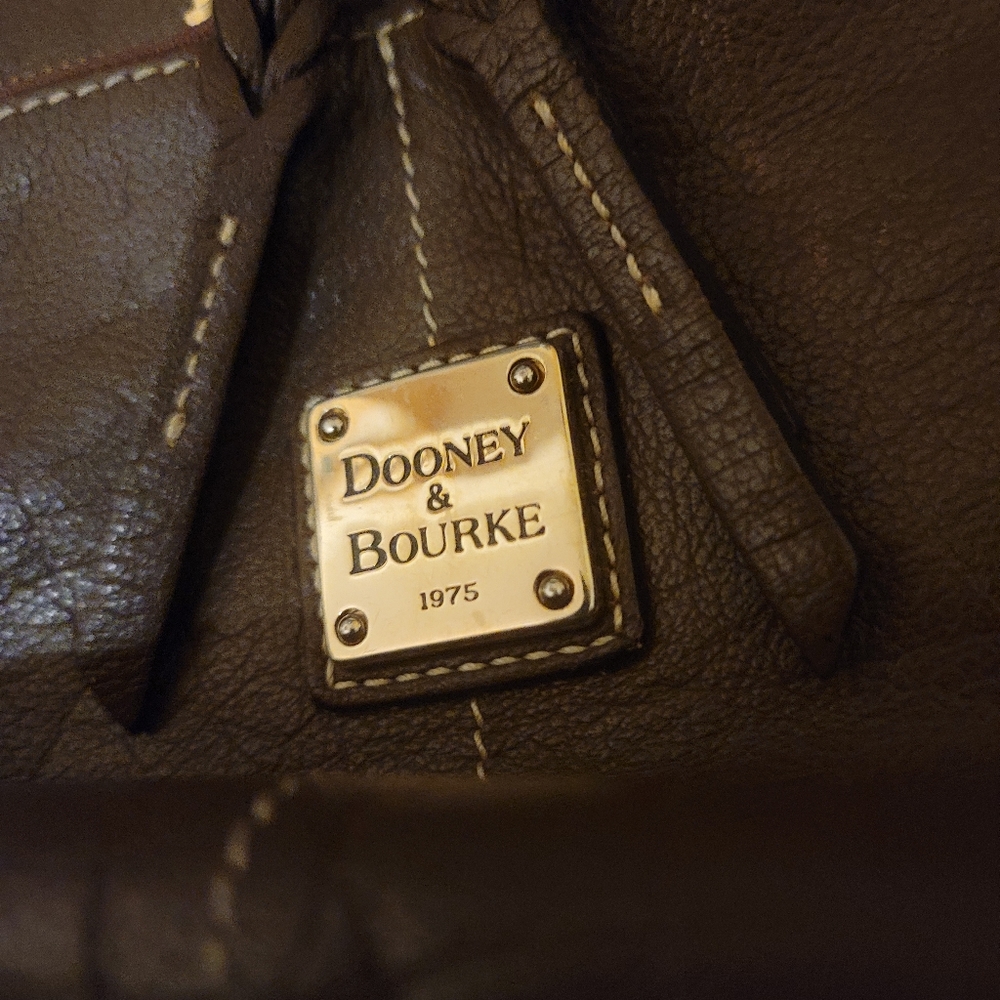 Dooney & Bourke Leather Large Zip Shoulder Handbag